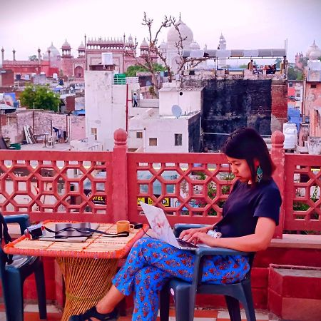 Hotel India Inn Walking Distance From Taj Mahal-- Rooftop Taj Mahal View Agra  Buitenkant foto