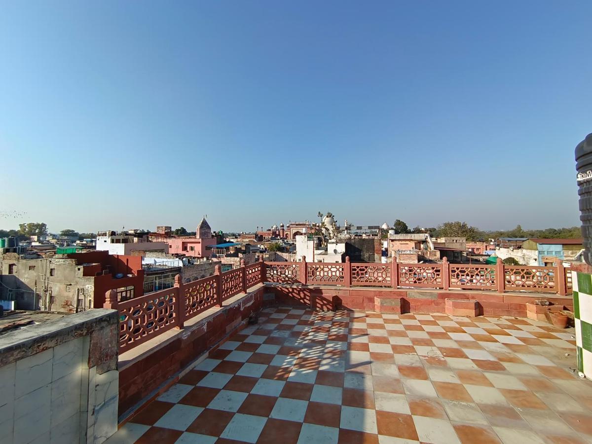 Hotel India Inn Walking Distance From Taj Mahal-- Rooftop Taj Mahal View Agra  Buitenkant foto