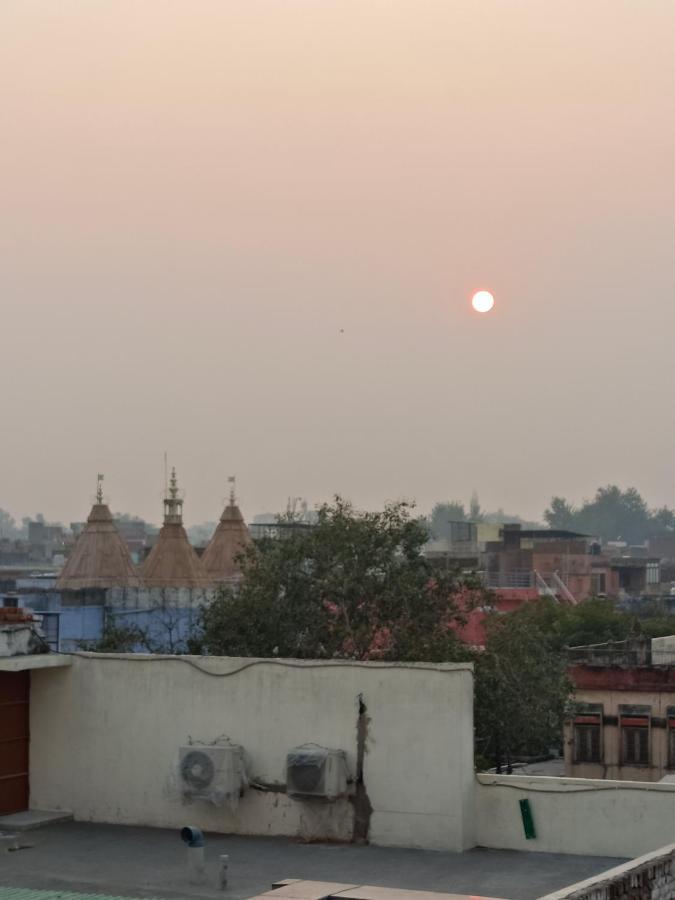 Hotel India Inn Walking Distance From Taj Mahal-- Rooftop Taj Mahal View Agra  Buitenkant foto