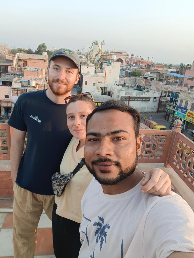 Hotel India Inn Walking Distance From Taj Mahal-- Rooftop Taj Mahal View Agra  Buitenkant foto