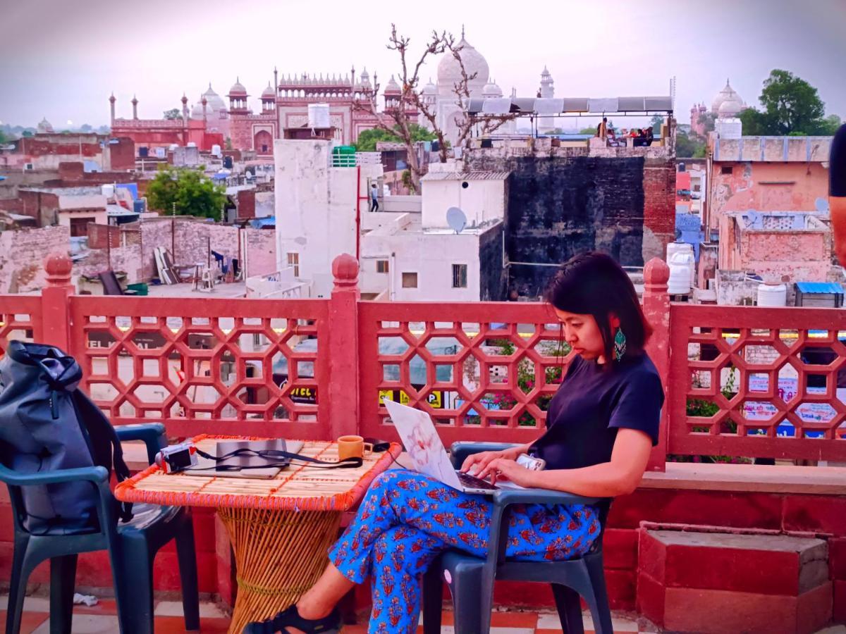 Hotel India Inn Walking Distance From Taj Mahal-- Rooftop Taj Mahal View Agra  Buitenkant foto