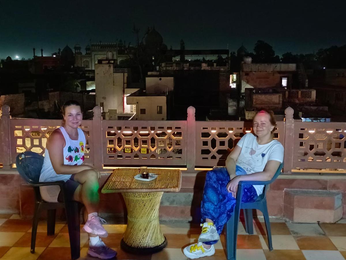 Hotel India Inn Walking Distance From Taj Mahal-- Rooftop Taj Mahal View Agra  Buitenkant foto
