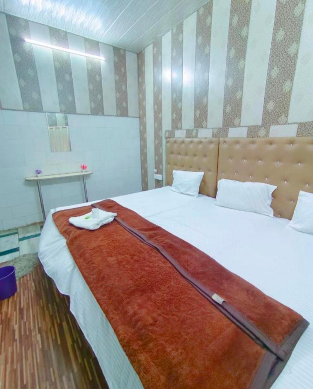 Hotel India Inn Walking Distance From Taj Mahal-- Rooftop Taj Mahal View Agra  Buitenkant foto